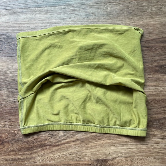 VS PINK Athletic Cropped Tank Size Medium - Picture 7 of 7